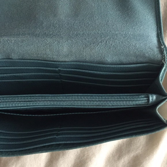 Blue wallet - Picture 3 of 3